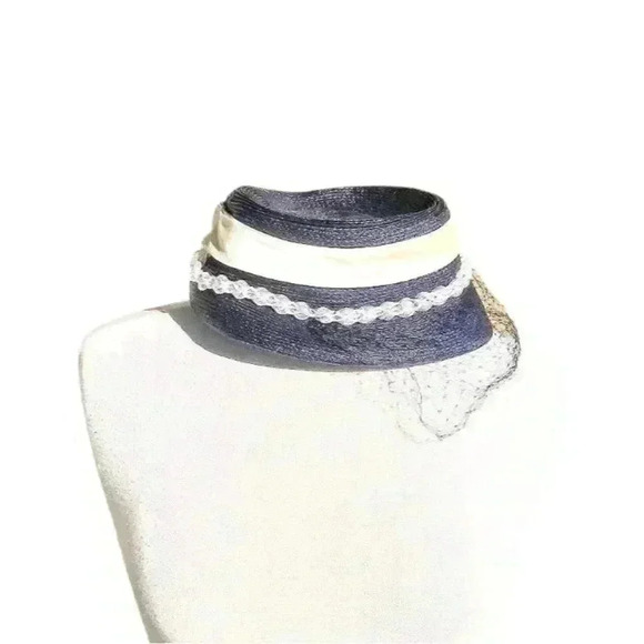 Vintage Ribbon Trim Navy & White Woven Hat W/ Veil - Picture 2 of 4